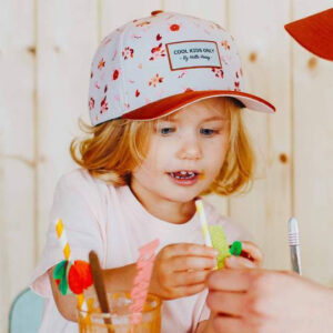 Casquette vintage flowers, pour les 2-5 ans, de la marque hello hossy