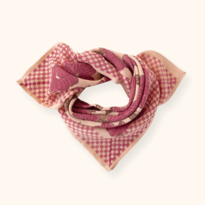Petit foulard Manika Bloom – Macadamia de la marque Apaches Collections