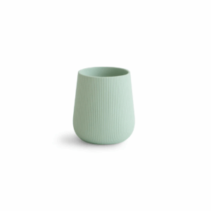 Mushie Silicone Starter Cup bleu cambridge – gobelet d’apprentissage en silicone 100 % alimentaire