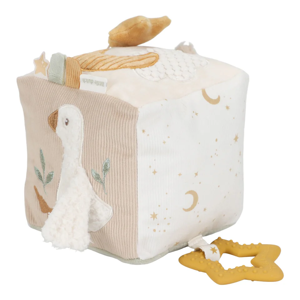 cube éveil bébé beige Newborn Naturals Little Dutch avec motifs neutres